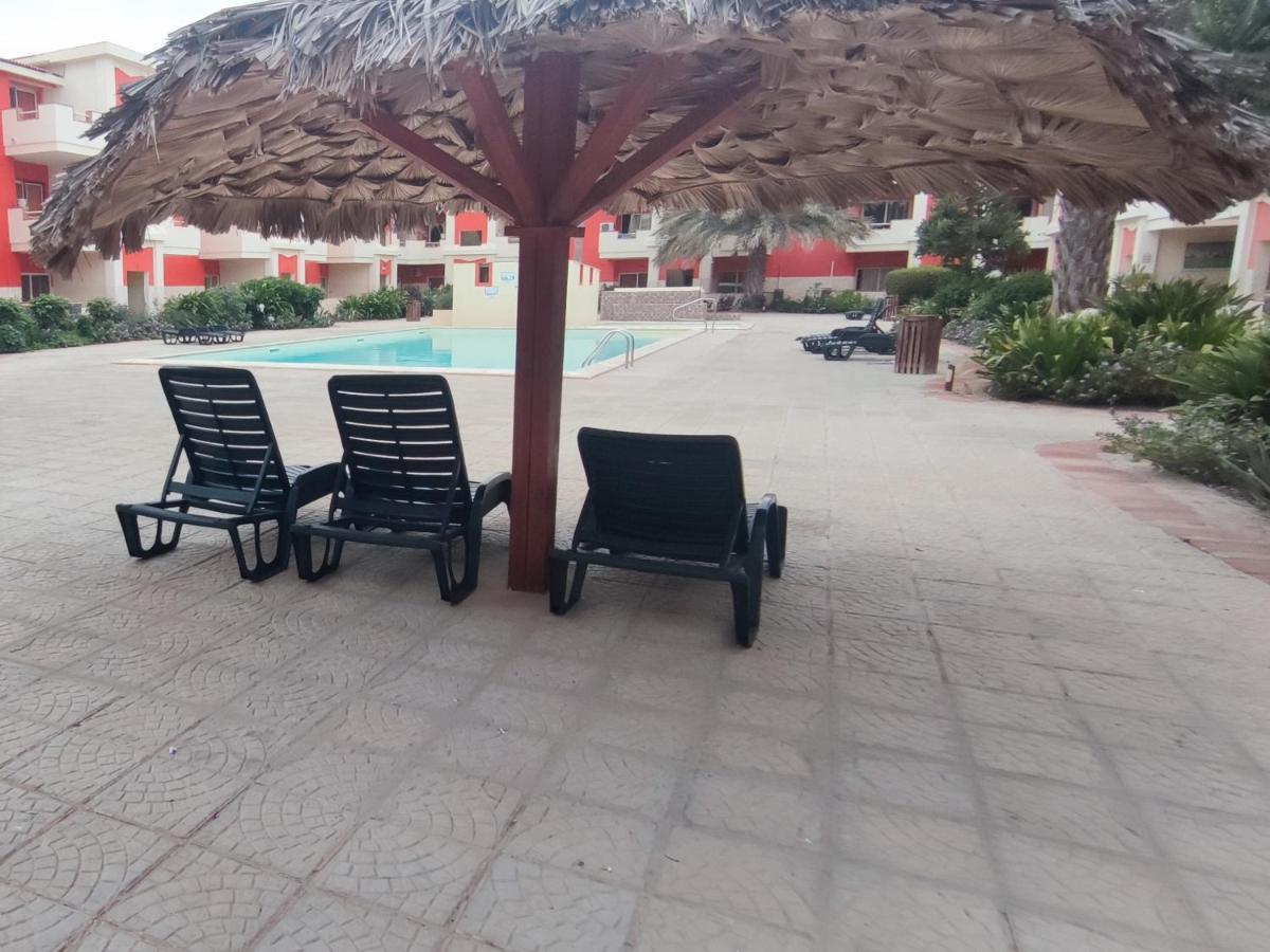 Sal Service Red Moradias Residence With Pool Santa Maria Exterior photo